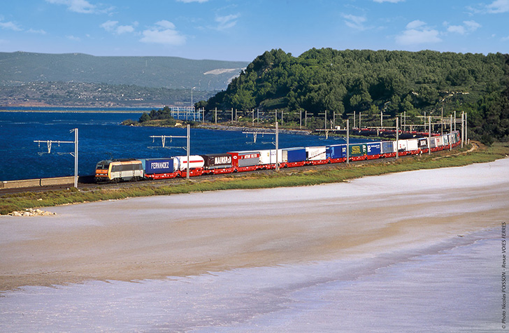 le ministere des transports espagnol confirme la viabilite des autoroutes ferroviaires