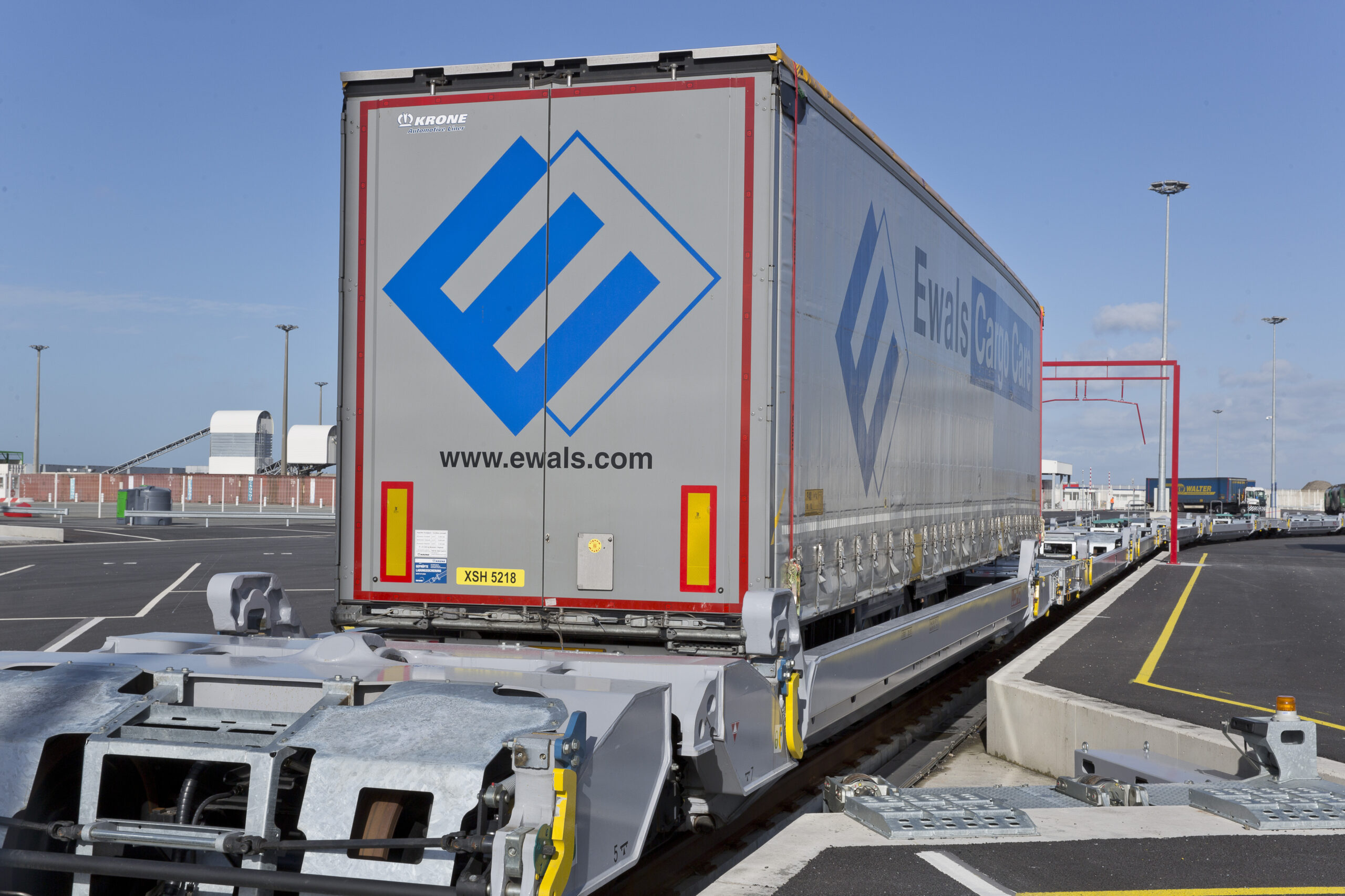 Rail transport of European semi-trailers 8 ©Michel GUILBERT 0045 scaled